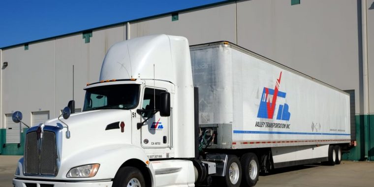 commercial-trucking-insurance-Tucson-Arizona